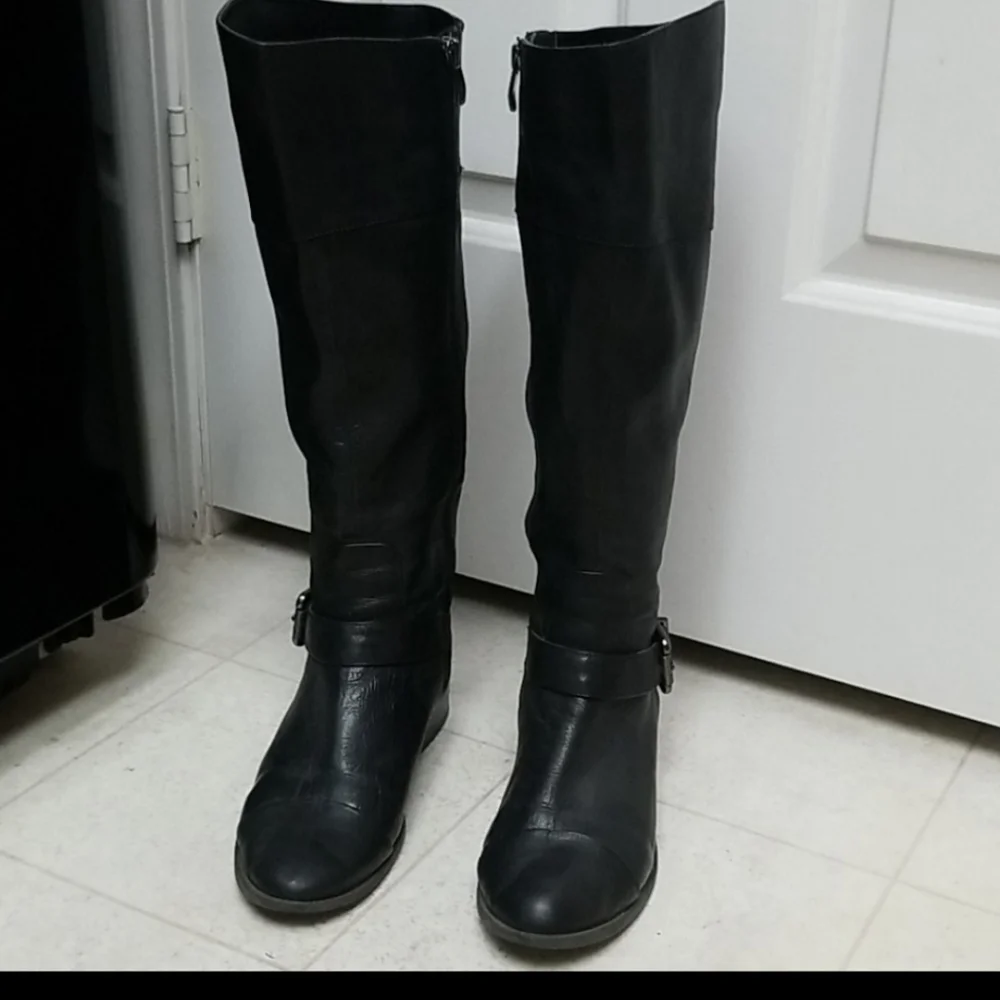 Vince Camuto vince camuto